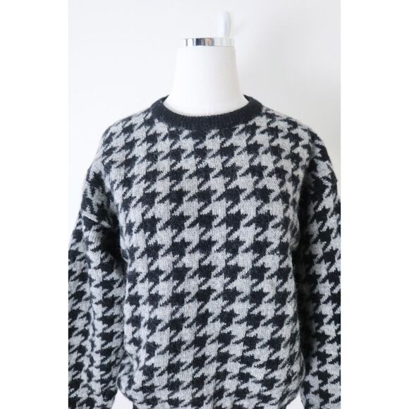 Vintage 1980s CREW Shetland Wool Houndstooth Sweater Pullover Black Gray - Picture 2 of 12
